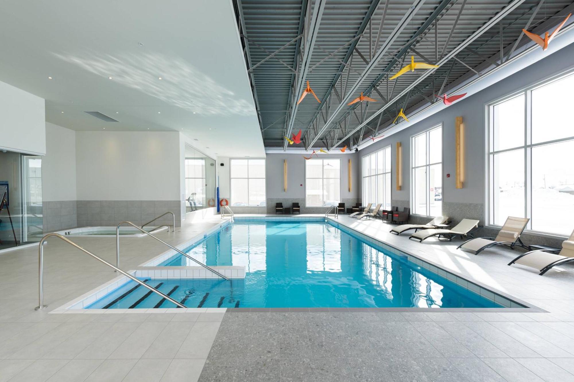 Delta Hotels by Marriott Saguenay Conference Centre Buitenkant foto