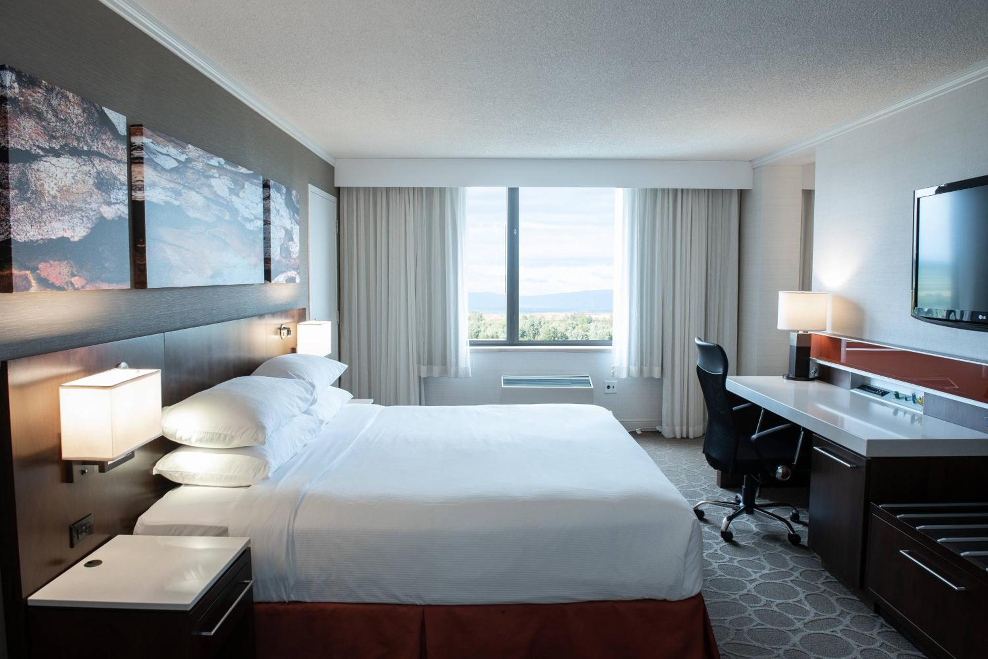 Delta Hotels by Marriott Saguenay Conference Centre Buitenkant foto