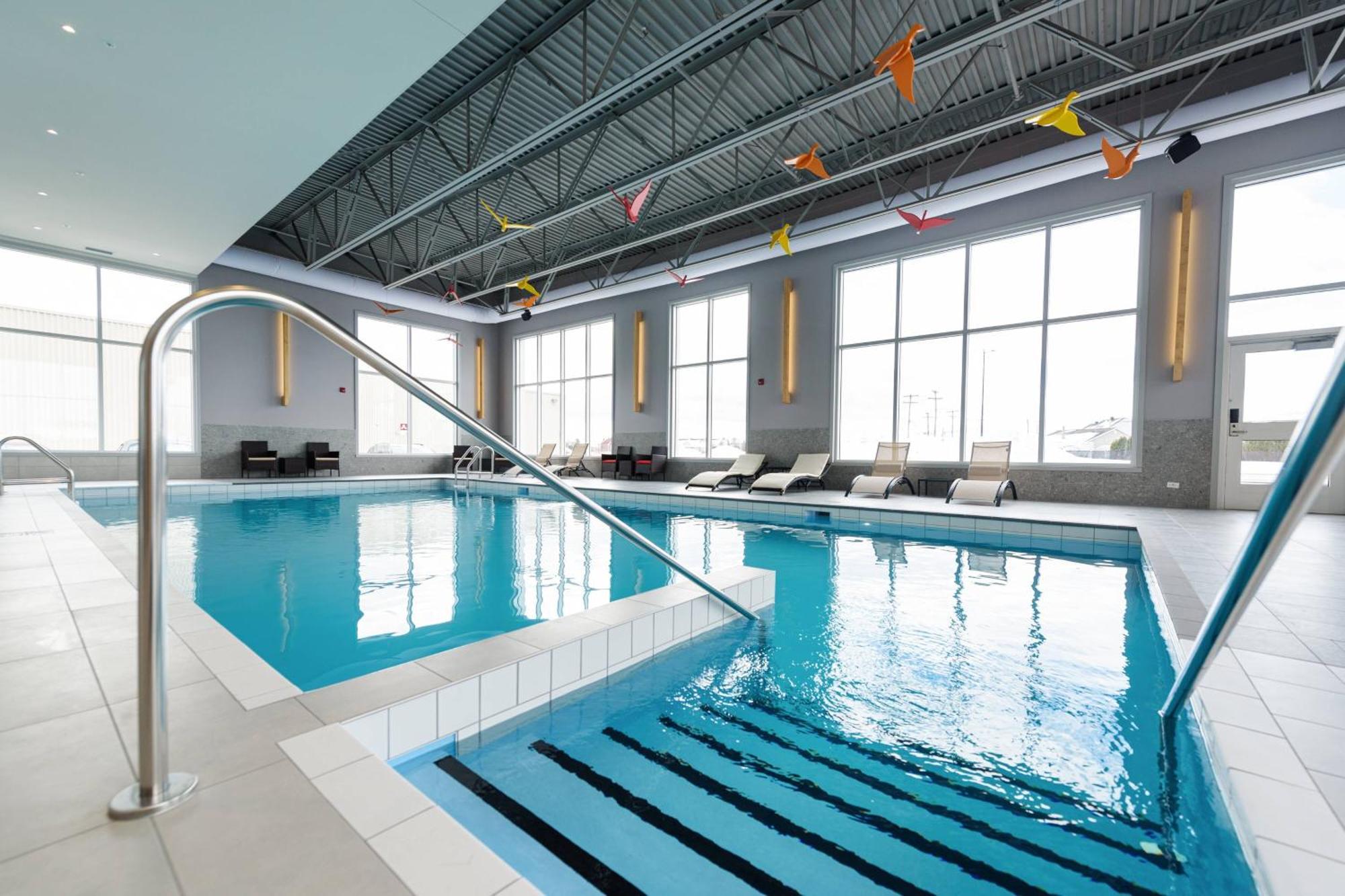 Delta Hotels by Marriott Saguenay Conference Centre Buitenkant foto