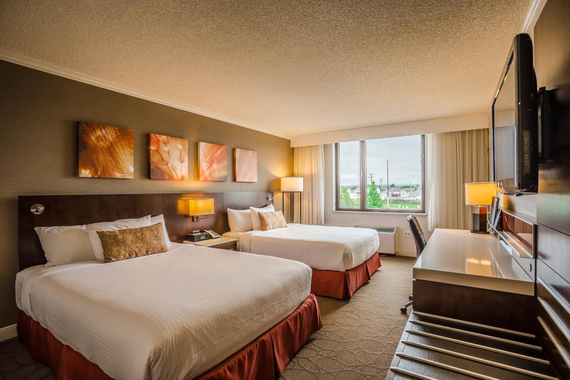 Delta Hotels by Marriott Saguenay Conference Centre Buitenkant foto